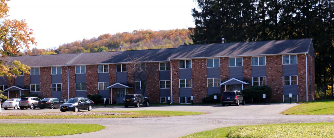 Home Sherbrook Apartments